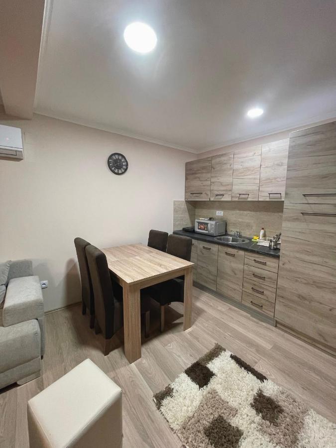 Vivko Apartments Veliko Gradište Esterno foto